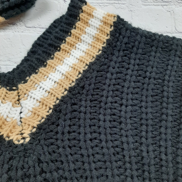 Crop top - Picture 5 of 6